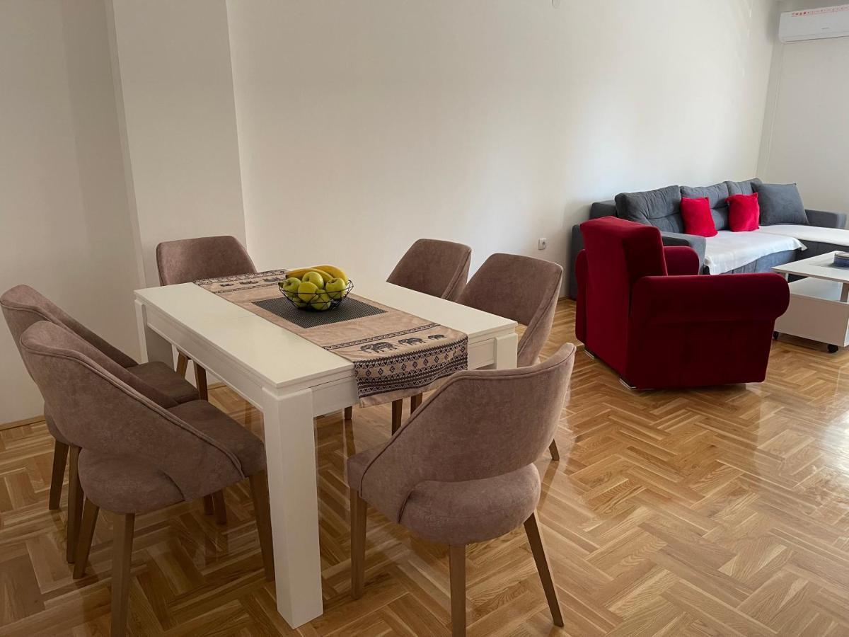 City Apartmani Ni Buitenkant foto